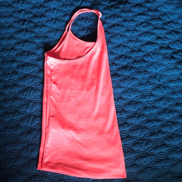 Under armour racer back tank tap - Picture 1 of 4